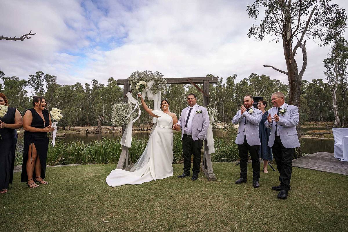 Sam and Louis' Wedding at the Yarrawonga Mulwala Golf Club Resort | Yarrawonga-Golf-Club-Resort-Weddings-Sam-Louis-0033.jpg