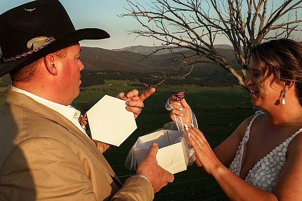 Steph & Kerrod’s Wedding at Braymont Gardens | Tumbarumba Wedding Photographers  | Tumbarumba-Weddings-Steph-Kerrod-00015.jpg