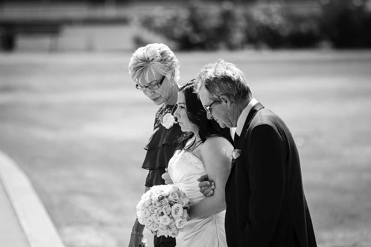 Sandi & Ryan’s Wedding at Yarrawonga Golf Club | Yarrawonga / Mulwala Wedding Photographers | 0252.jpg