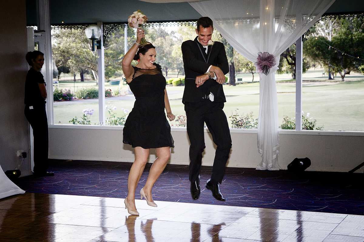 Sandi & Ryan’s Wedding at Yarrawonga Golf Club | Yarrawonga / Mulwala Wedding Photographers | 0576.jpg
