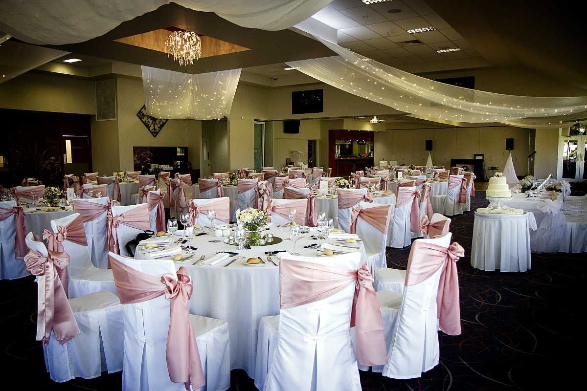 Sandi & Ryan’s Wedding at Yarrawonga Golf Club | Yarrawonga / Mulwala Wedding Photographers | 0529.jpg