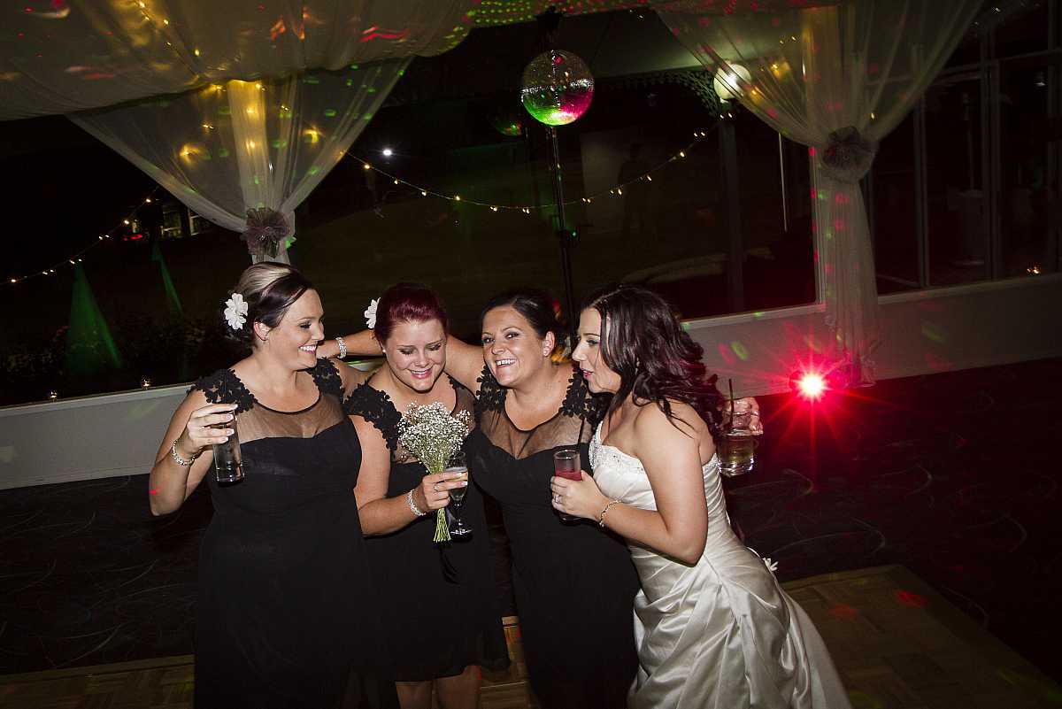 Sandi & Ryan’s Wedding at Yarrawonga Golf Club | Yarrawonga / Mulwala Wedding Photographers | 0805.jpg