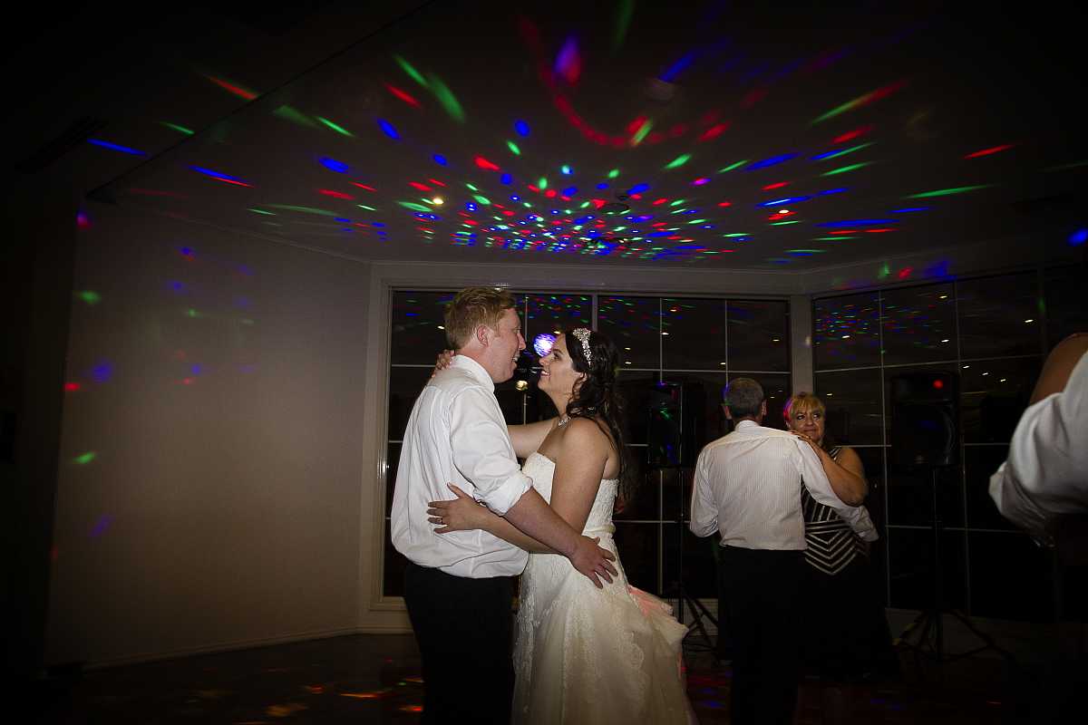 Krystal and Scott's Albury Botanical Gardens Wedding | Albury Wedding Photographers  | 00846.jpg