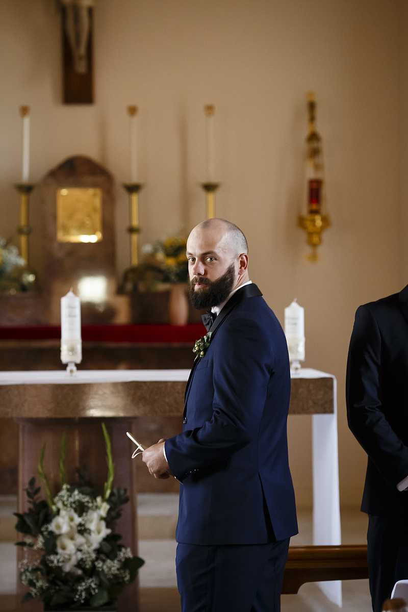 Sarah and Dennis's wedding at the Rock  | Wagga Wagga Wedding Photographers  | 0302.jpg