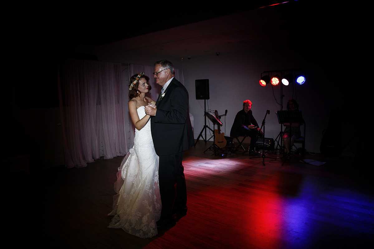 Sarah and Dennis's wedding at the Rock  | Wagga Wagga Wedding Photographers  | 1327.jpg
