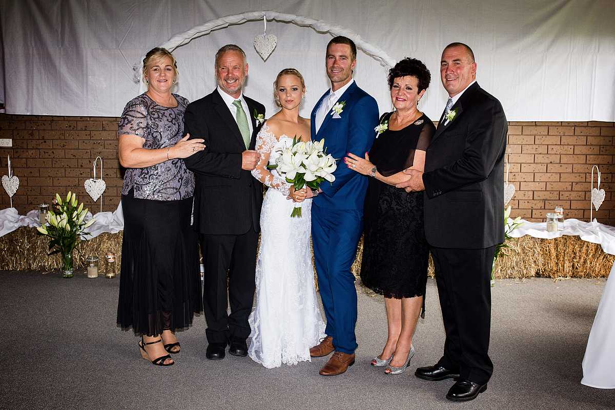 Emma & Jarryd’s Wedding at Yarrawonga Yacht Club | Yarrawonga / Mulwala Wedding Photographers | 00337.jpg