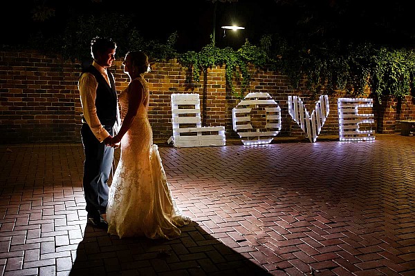 Cherie & Nicholas Gypsy Gardens Wedding | Albury Wedding Photographers 