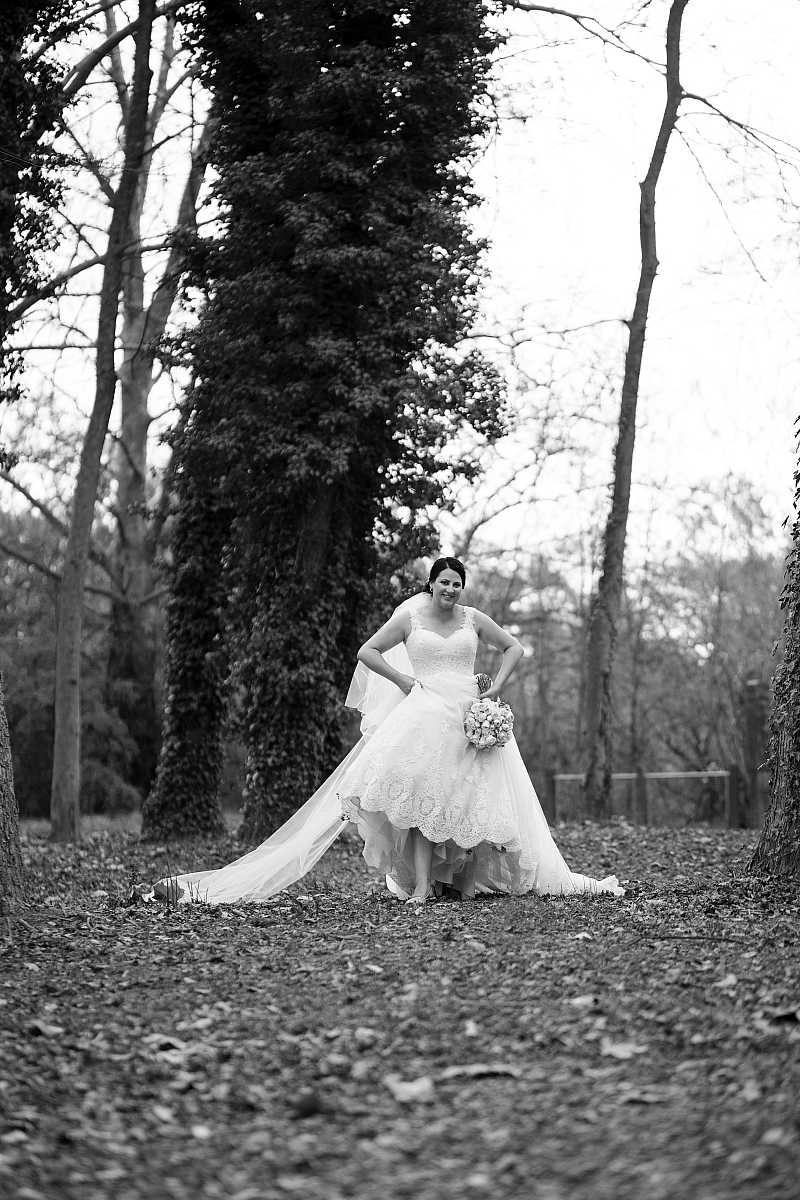 Amanda and Daniel's Hovell Tree Inn Albury wedding | Albury Wedding Photographers  | 00519.jpg