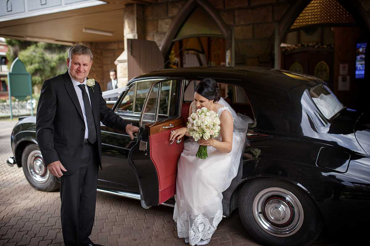 Amanda and Daniel's Hovell Tree Inn Albury wedding | Albury Wedding Photographers  | 00219.jpg