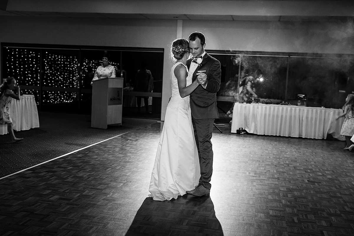 Jordon & Kyle’s Wedding at Howlong Golf Resort | Howlong Wedding Photographers | 01090.jpg