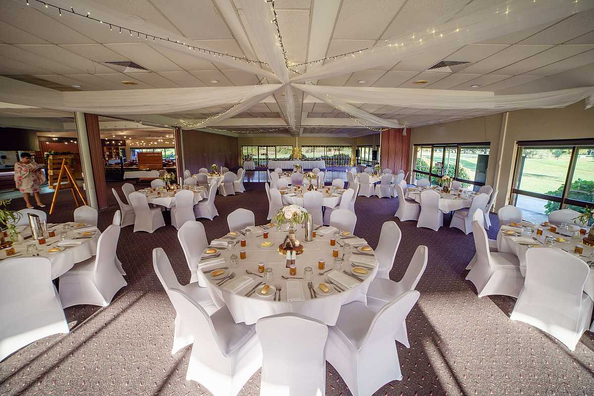 Jordon & Kyle’s Wedding at Howlong Golf Resort | Howlong Wedding Photographers | 00915.jpg