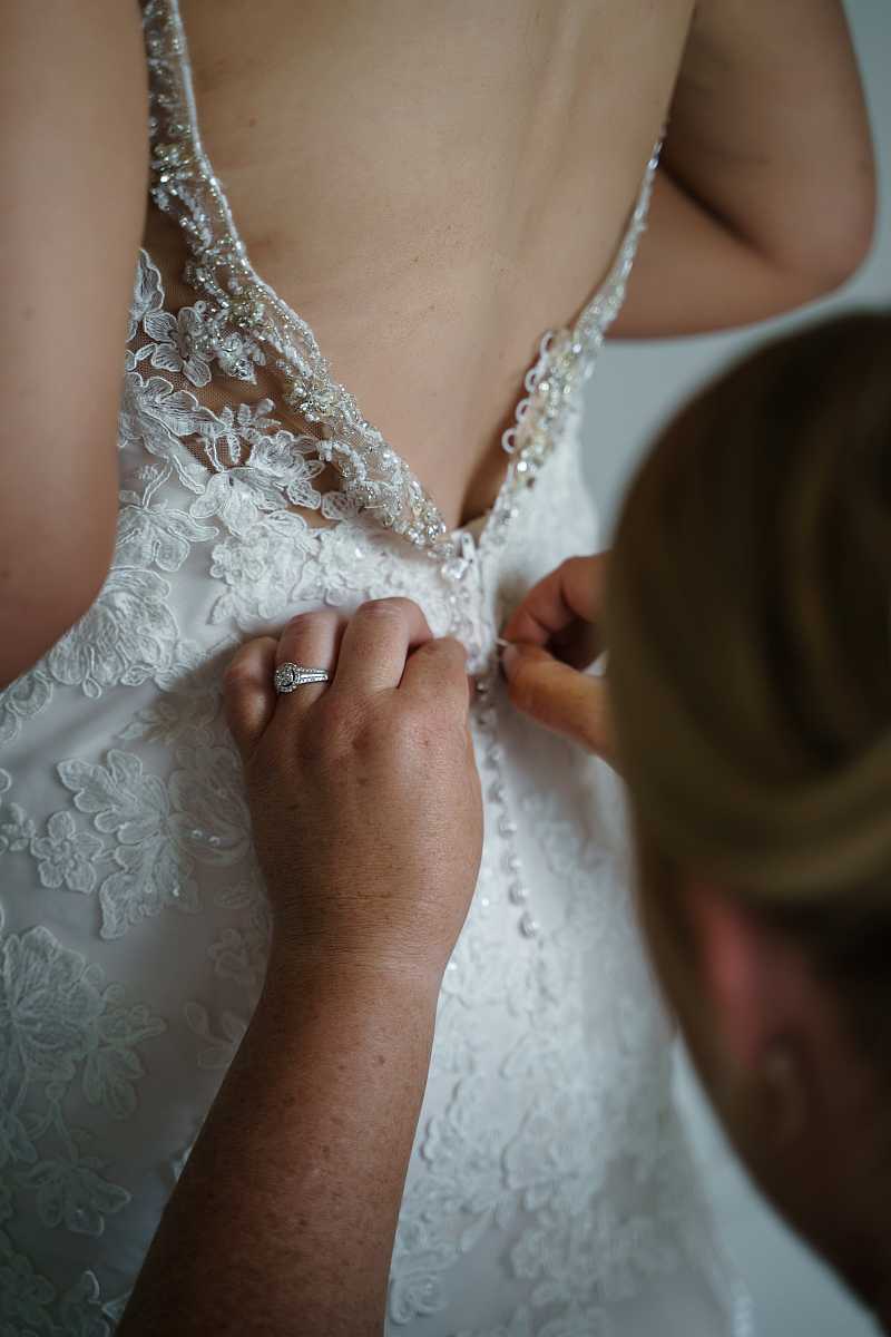 Bron and Joel's wedding at Noreuil Park Albury | Albury Wedding Photographers  | 00133.jpg