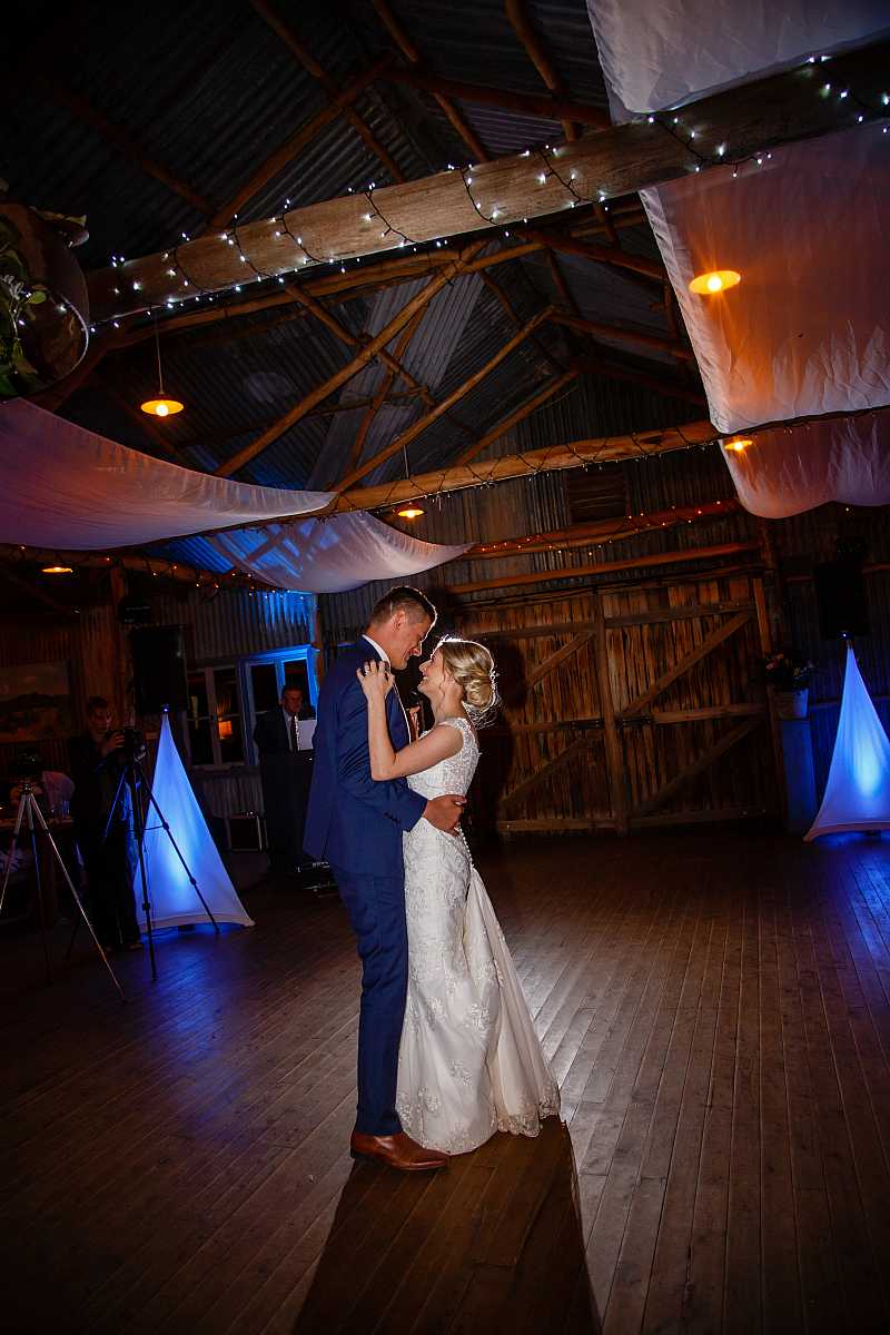 Emily and Jake's Wedding at Peregrine's Table Top Mountain | Albury wedding Photographers | 01200.jpg