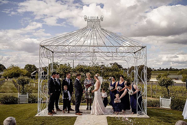 Jessica & Andrew’s Wedding at De Bortoli Wines | Rutherglen Wedding Photographers 
