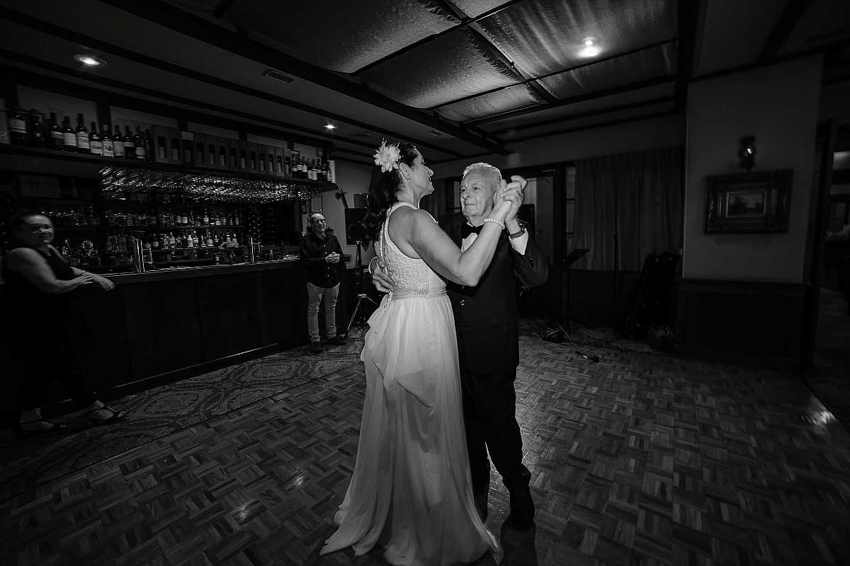 Tracy and Greg's Wedding at the Manor House  | Albury Wedding Photographers  | 01009.jpg