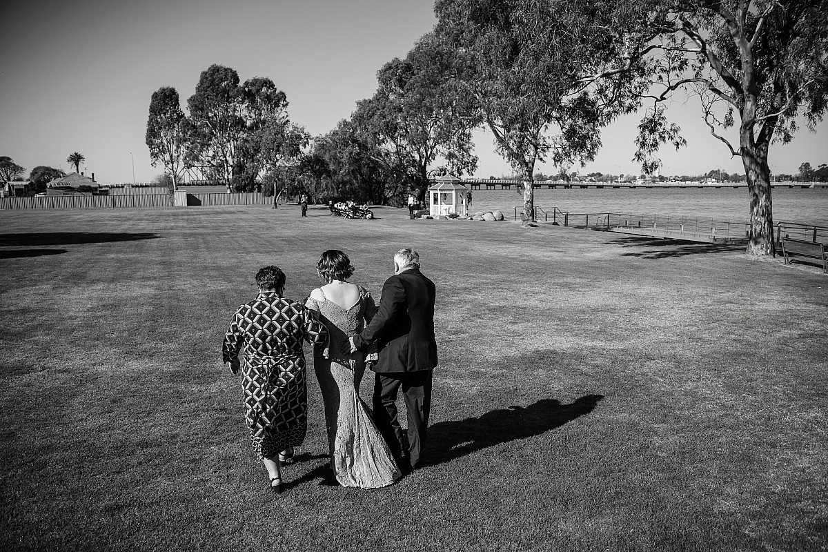 Alyce and Joshua's Yarrawonga / Mulwala  intimate elopement wedding | Yarrawonga / Mulwala Wedding Photographers | 00037.jpg
