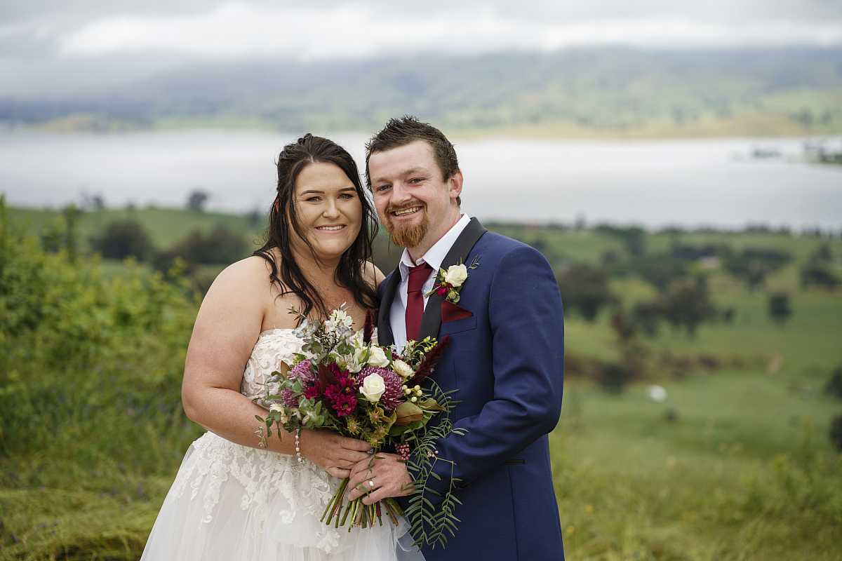 Stephanie and Matthew's wedding at Sandy Creek Victoria | Albury Wedding Photographers  | 00737.jpg