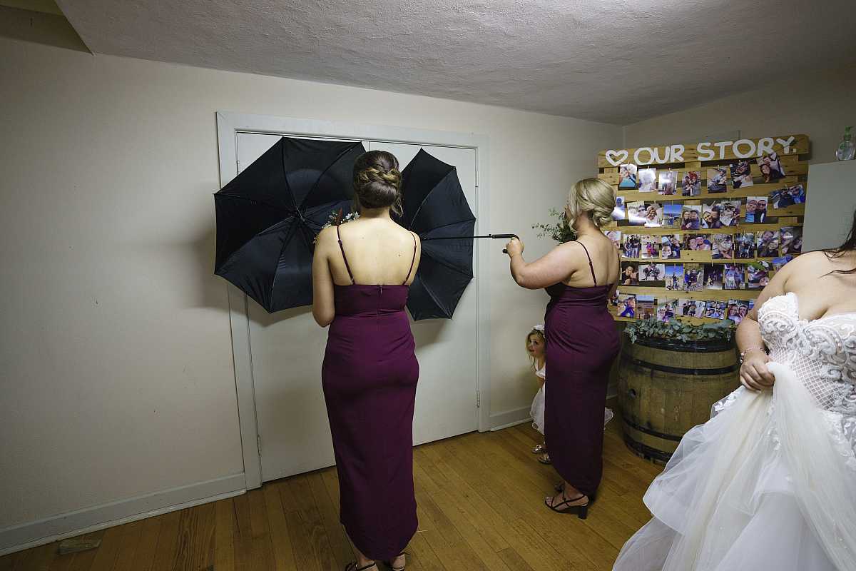 Stephanie and Matthew's wedding at Sandy Creek Victoria | Albury Wedding Photographers  | 00482.jpg