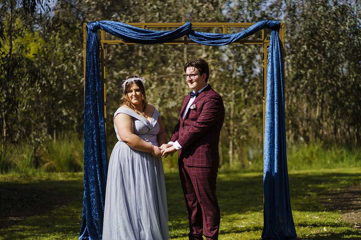 Laura and Marks wedding at Sumsion Gardens Wodonga | Wodonga Wedding Photographers  | 00298.jpg