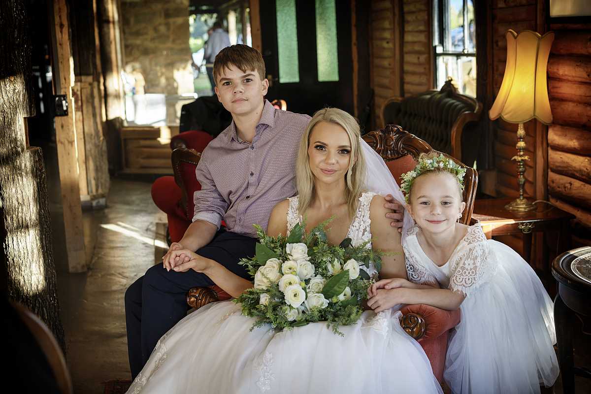 Stacey & Nathan’s Wedding at The Wild Vine Vineyard | Wagga Wagga Wedding Photographers  | 00913.jpg