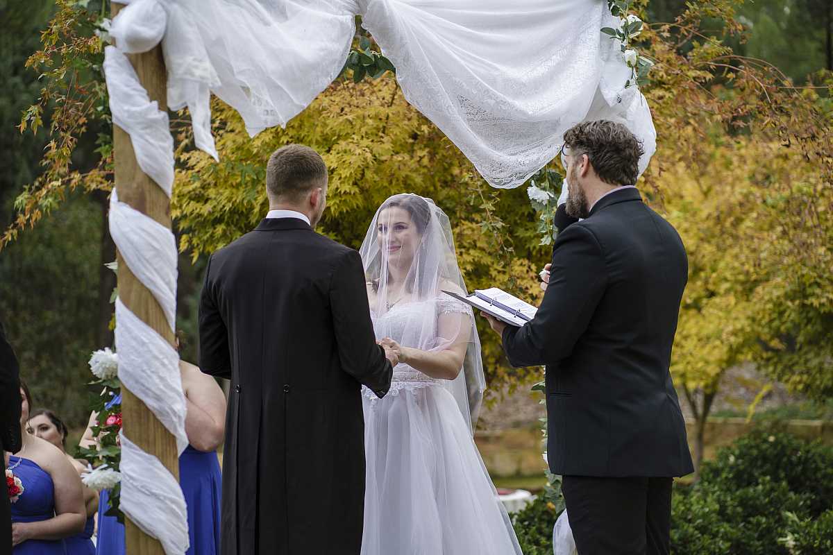 Laura & Lachlan’s Wedding at The Tree Chapple | Wagga Wagga  Wedding Photographers | 00282.jpg